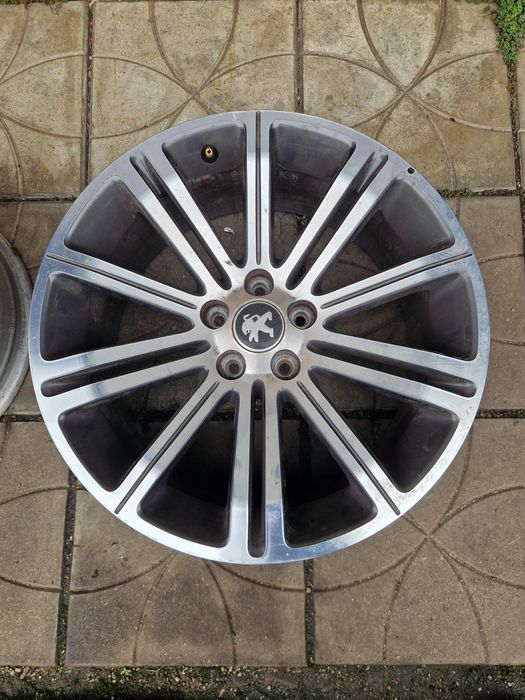Jante r18 peugeot originale concave