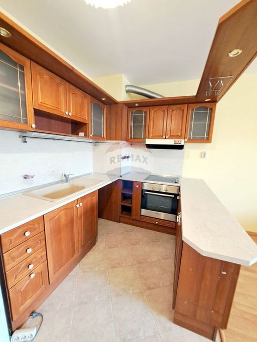 Дава се под наем Тристаен апартамент в Варна, Възраждане 1 - 85 кв.м за 459 € - Снимка #4