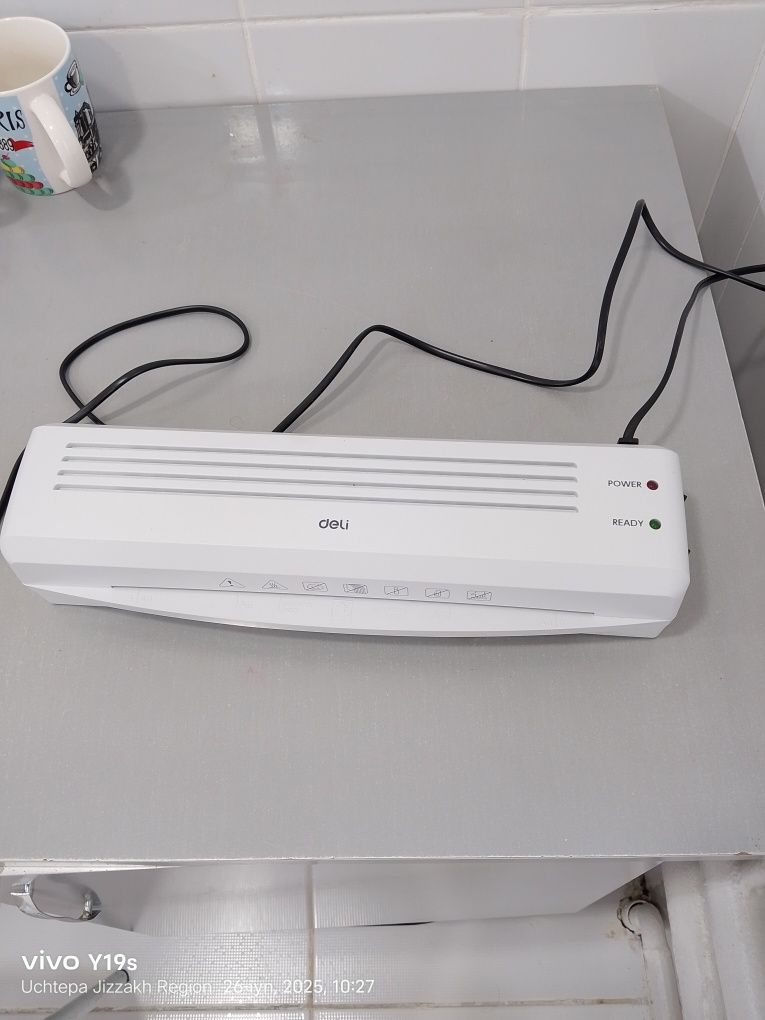 Laminator apparat deli