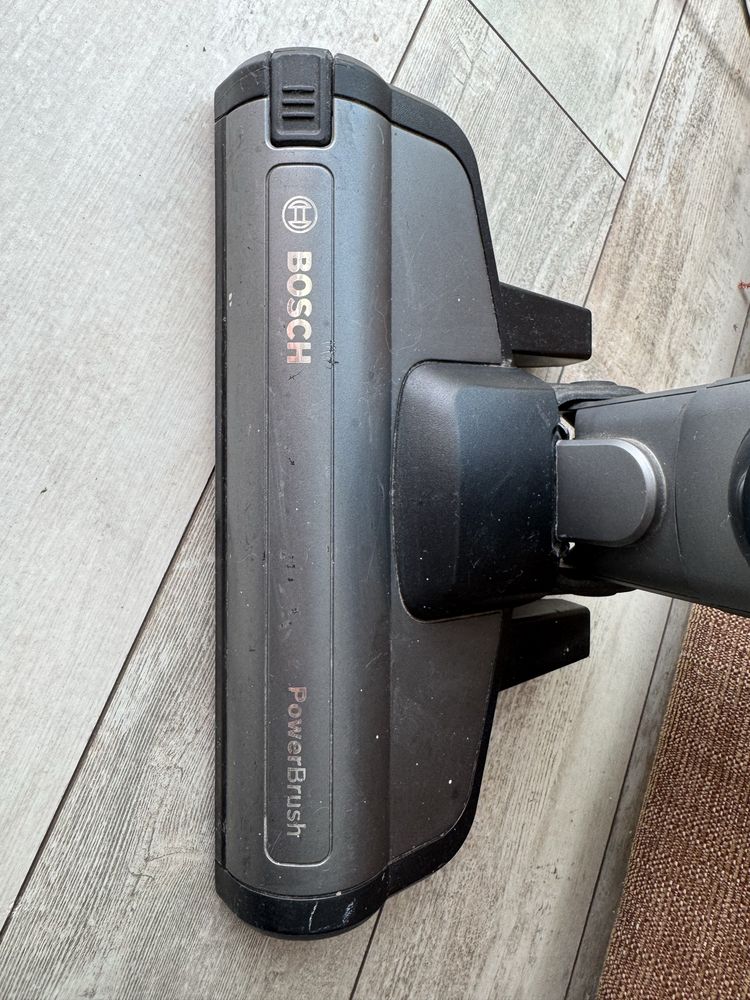 Безжична прахосмукачка 2 в 1 Bosch - ЗА НОВА БАТЕРИЯ