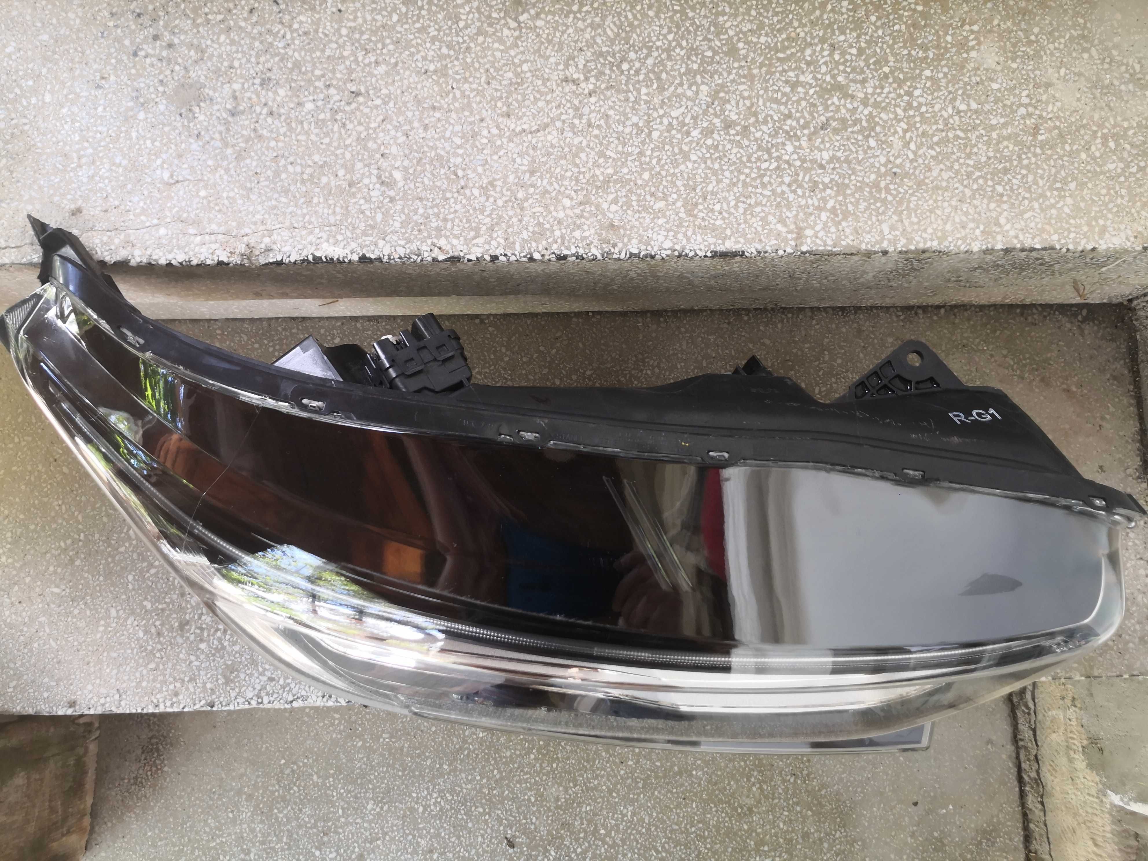 Фар Honda CR-V LED десен/Фар Хонда ЦР-В 17-23 Оригинален