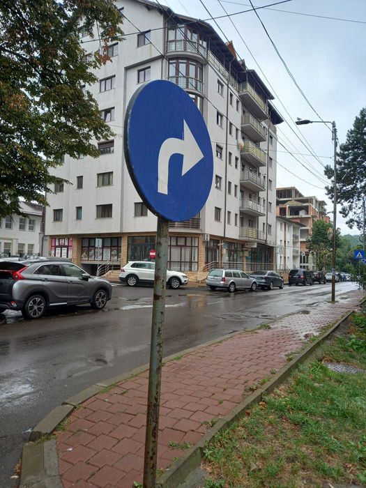 Închiriez loc de parcare auto ultracentral Suceava, Alexandru cel Bun