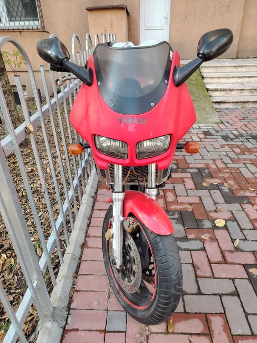 Motocicleta Yamaha Fz400 400cc "98, acte valabile iTP si RCA.