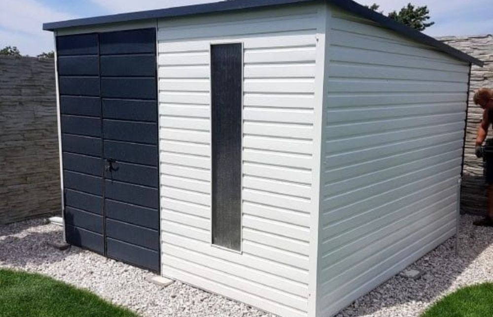 Vând căsuțe pentru grădină