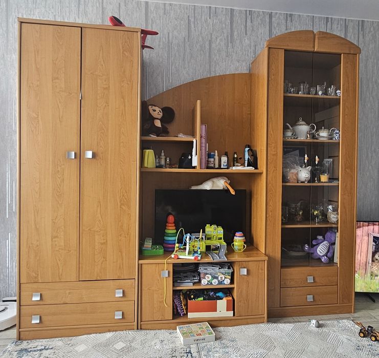 Продам стенку-горку