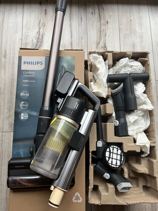 Aspirator vertical Philips Aqua 7000 - XC7057/01