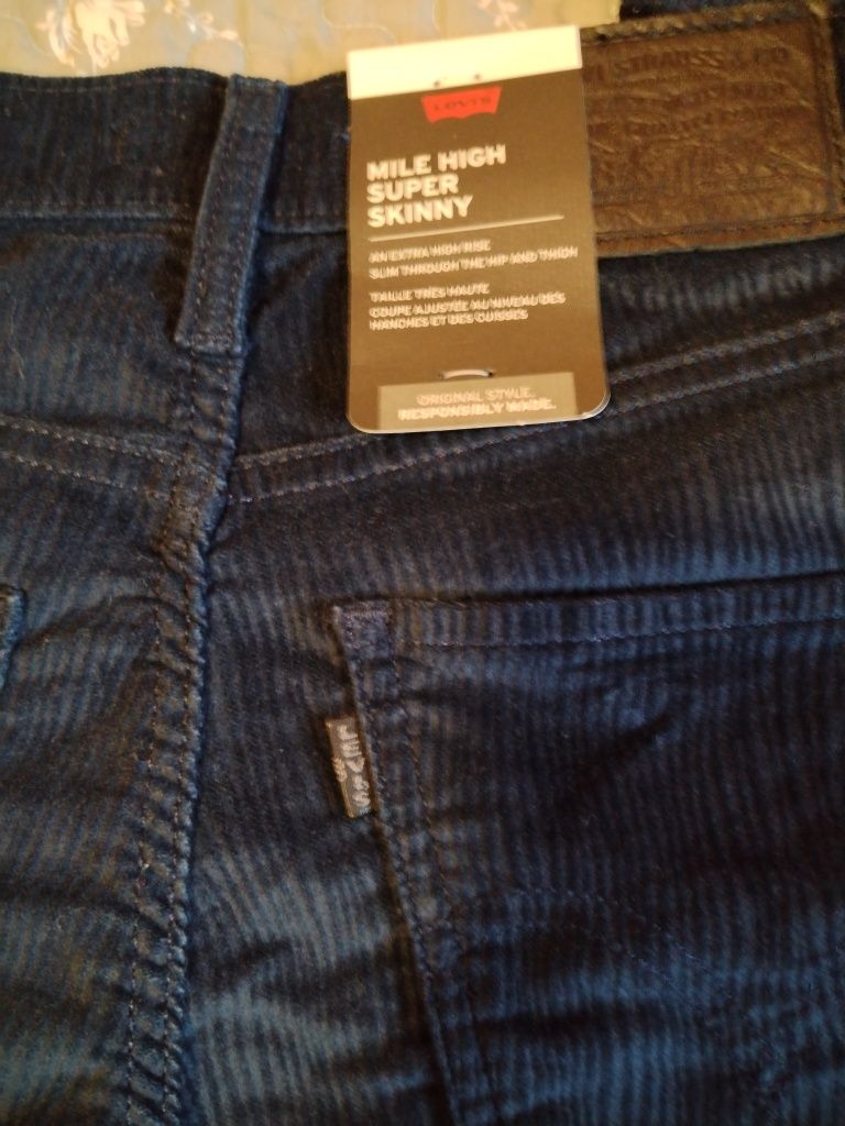 Дамски панталон Levi's