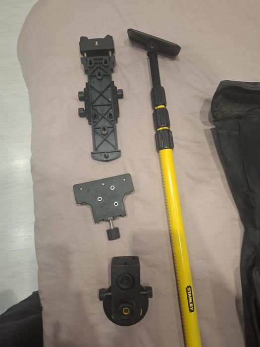 Телескопичен прът за лазерен нивелир STANLEY 280см