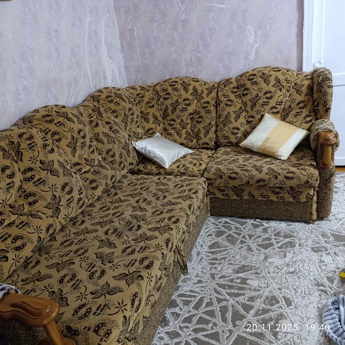 Продам угловой диван