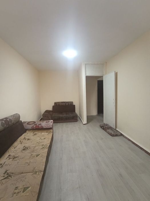 Срочно продаю 1 ком квартиру  2 микр