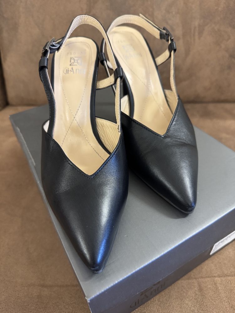 Черни токчета GiAnni от естествена кожа