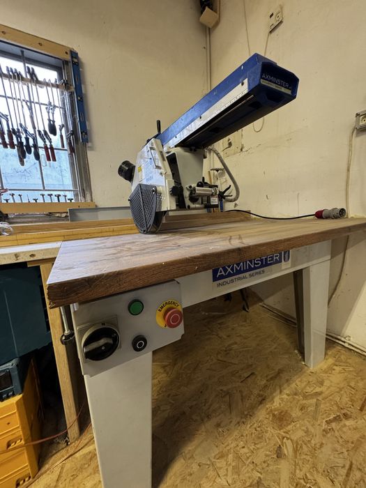 Circular radial AXMINSTER industrial