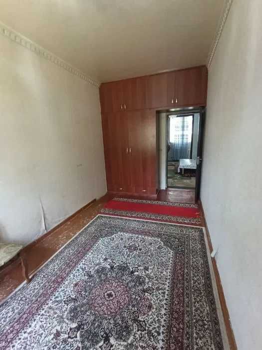 Продается 2-комнатная квартира в Чиланзаре, 2-й квартал, 45 кв.м 2/4/4