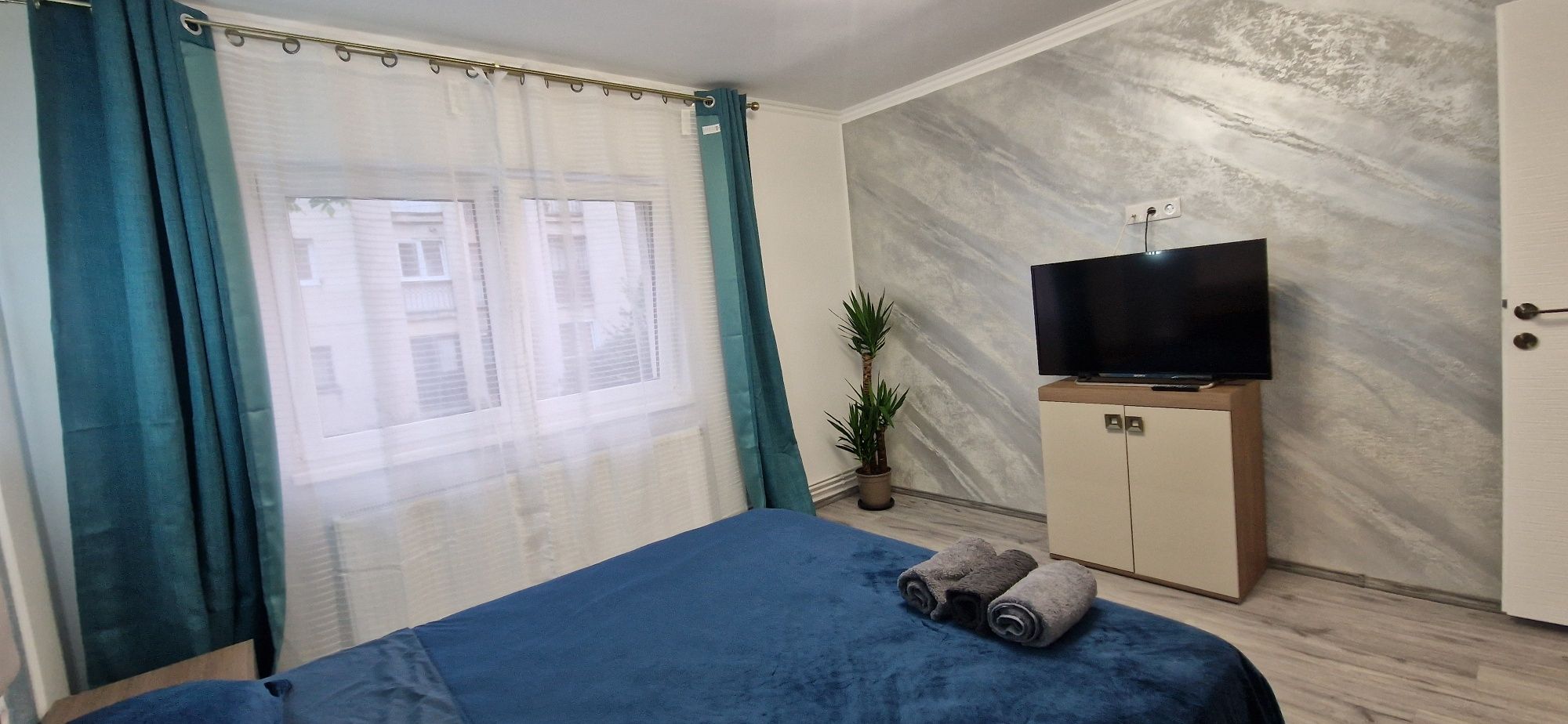 Regim hotelier, zona Tudor, strada Livezeni,lângă Lidl și Kaufland,LUX