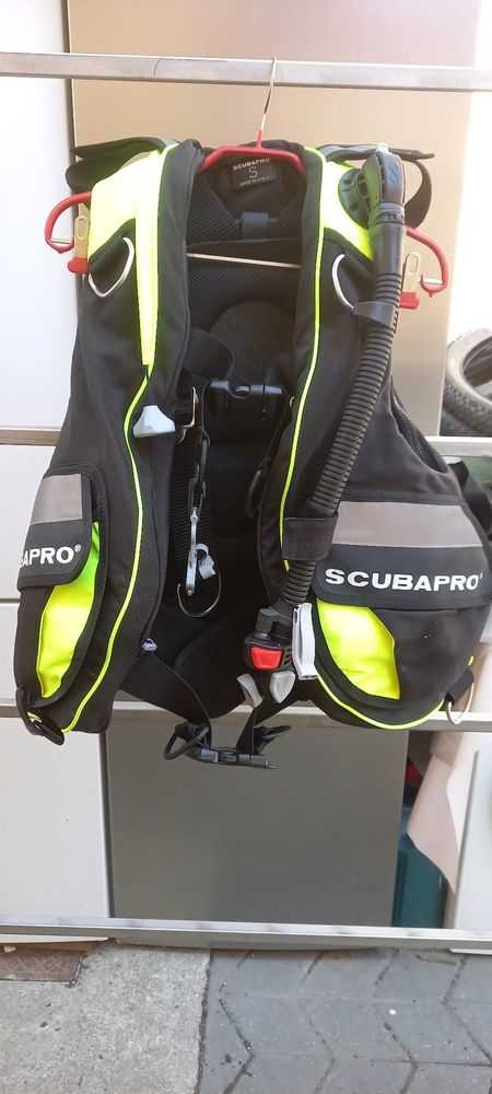 Costum de scufundari SCUBAPRO
