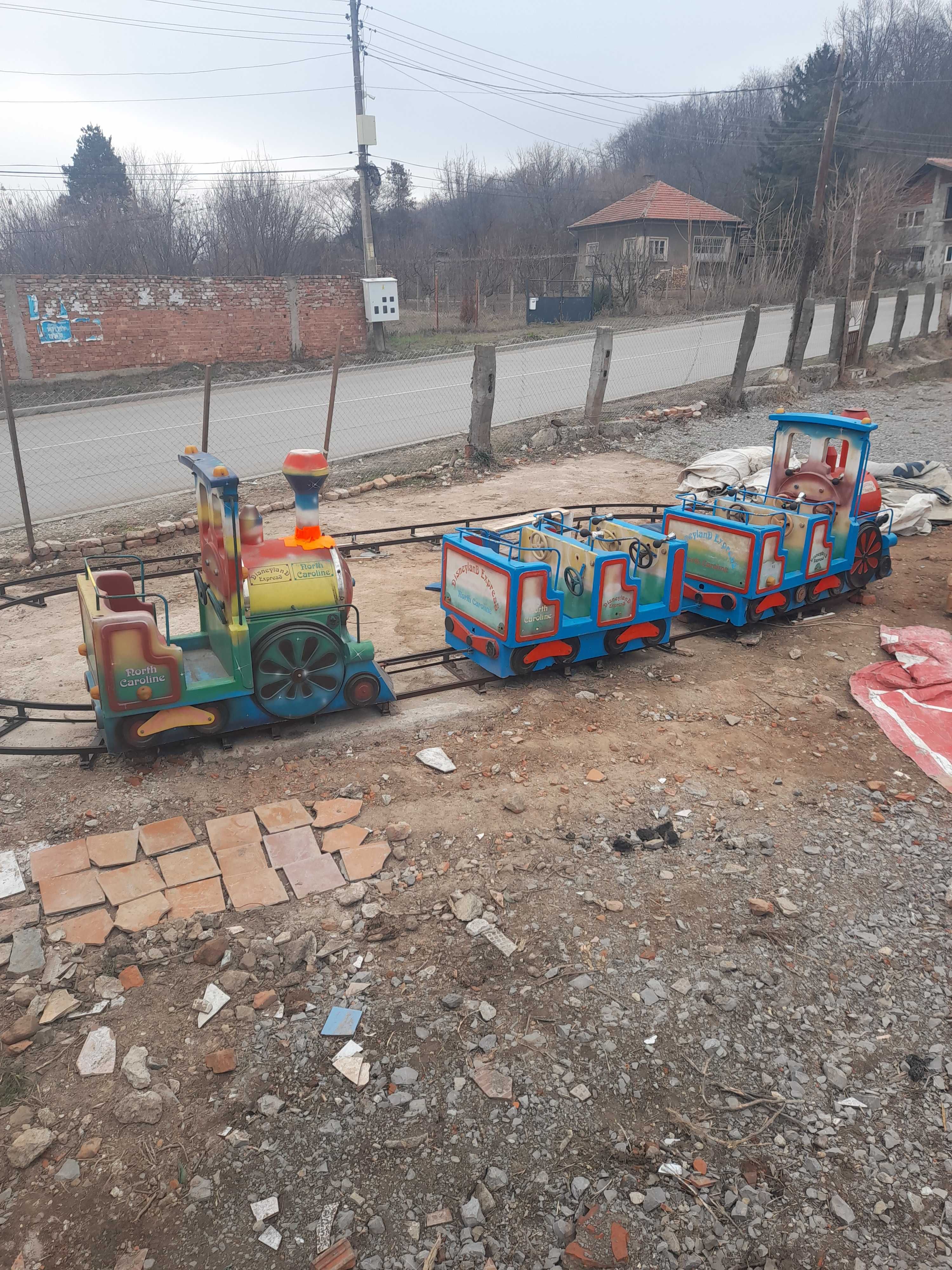Продавам Детско Влакче