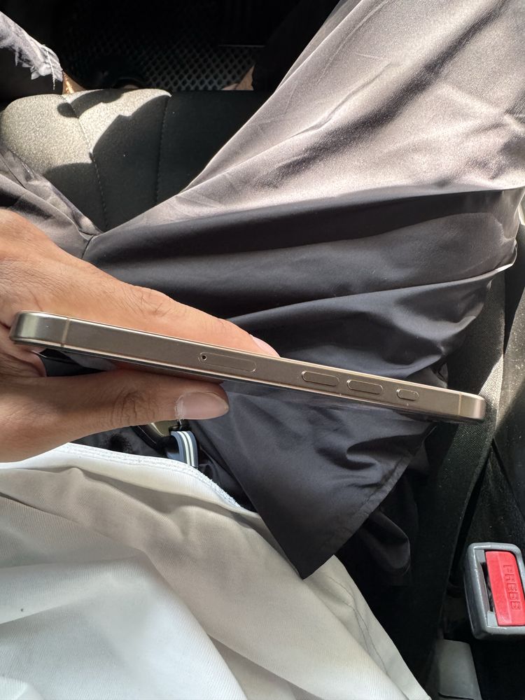 Iphone 16PRO 128Gb 34 цикл.