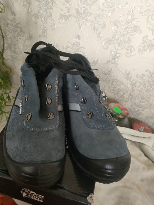 Мужские спецобувь сатылады 10000тг