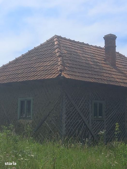 Casă zonă de munte cu 170.000mp (17ha) teren compact