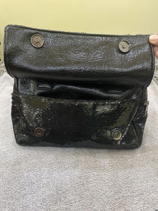 Аеллар сумкаси кора рангда холати яхши