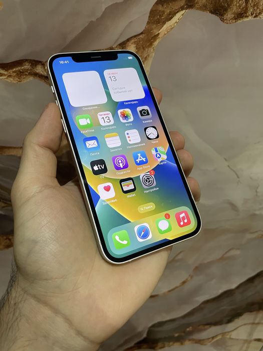 Продам телефон Айфон 12 64Gb