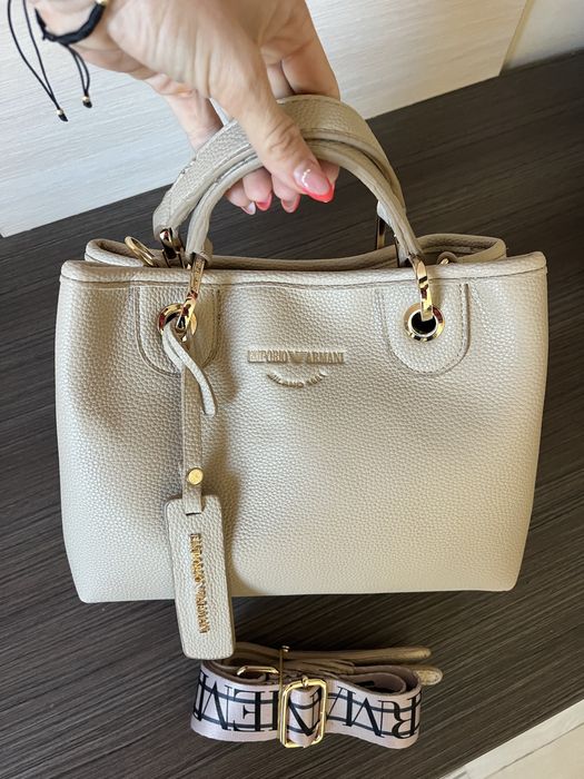 Нови дамски чанти Armani Miu Miu Celine