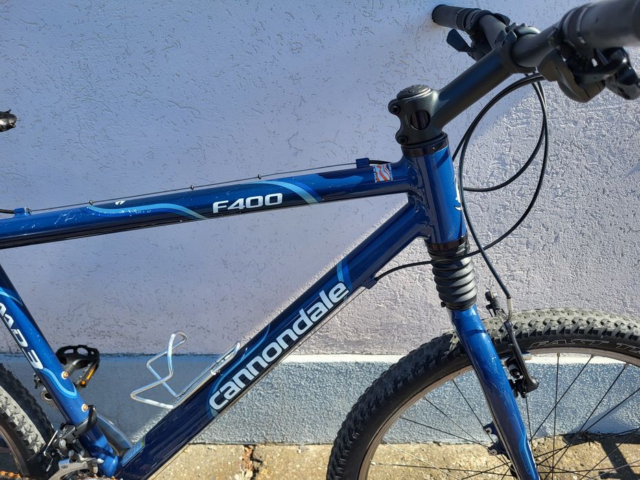 Bicicleta cannondale aliaj 26. carbon roti 26 (vezi poze)Gitane Play r