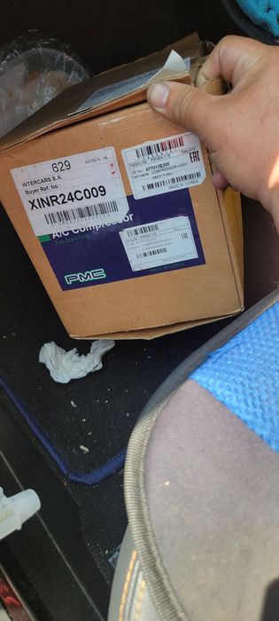 Vând compresor hyundai  tucson