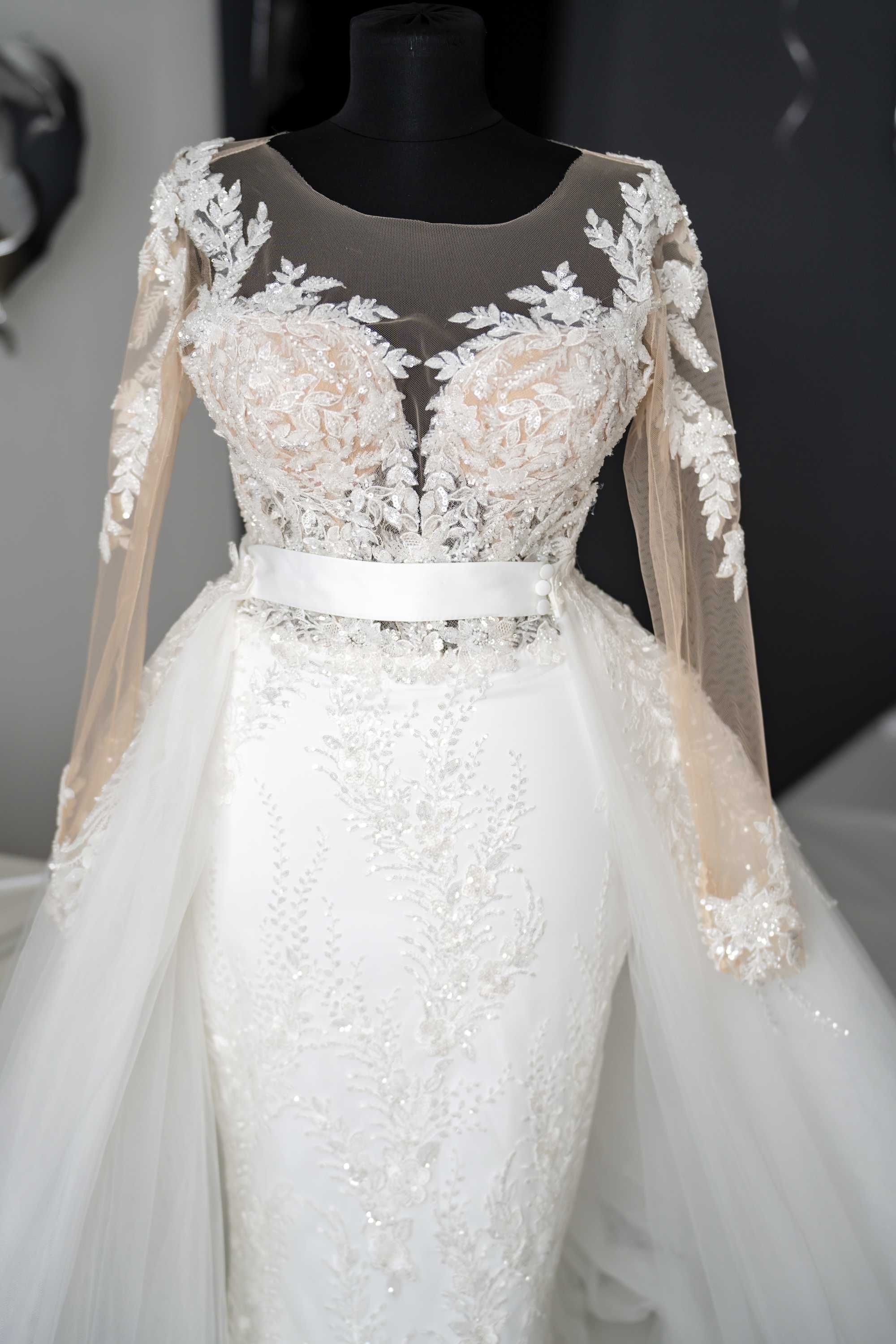 Rochie mireasa + trena detasabila + voal (Model pe comanda - Deosebit)