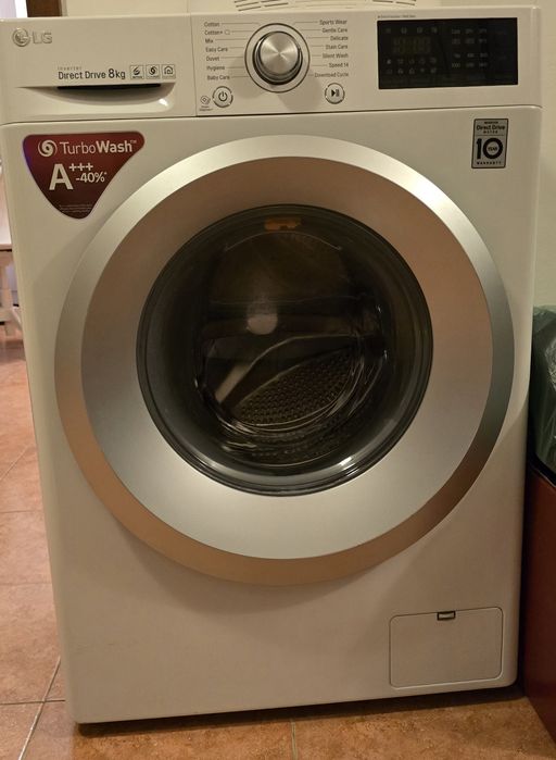 Masina se spalat rufe LG F4TURBO8 8kg
