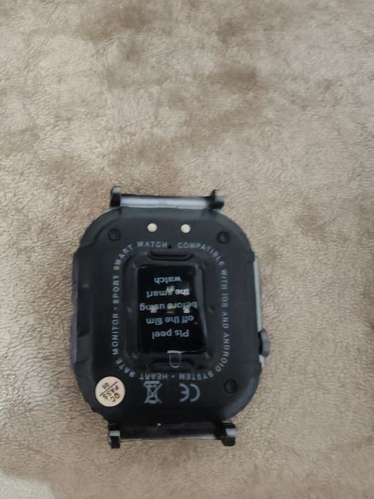 Smartwatch nou, produsul este nou.