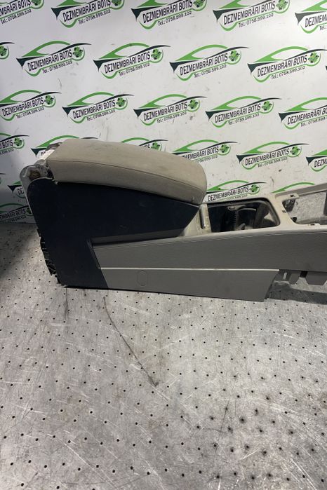 Cotiera 3C0 864 207 B Volkswagen VW Passat B6