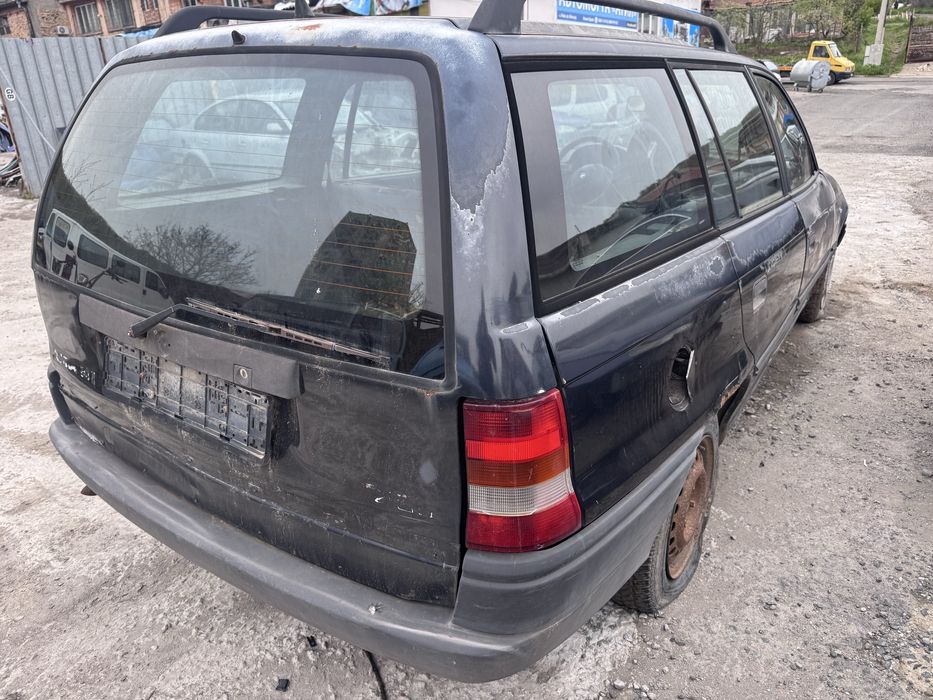 Опел Астра Ф 1.6си 101кс 1996г На Части