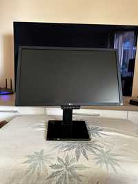 Vând monitor gaming LG 24 inch