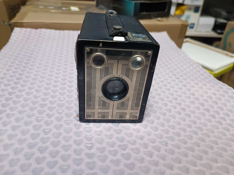aparat foto Kodak Eastman Six-20  Brownie Junior  box Art Deco