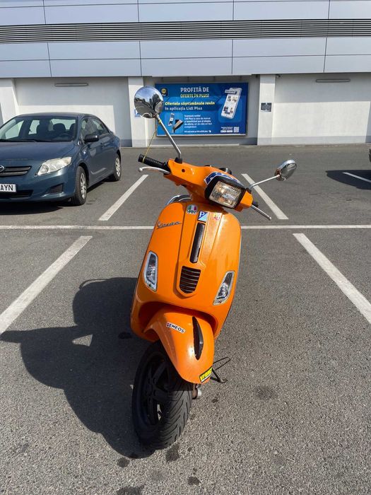 Scuter Vespa Sprint S 50 cmc orange