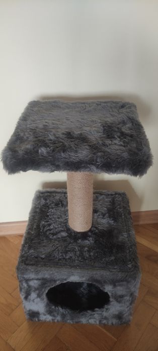 Продавам котешка къща и тоалетна