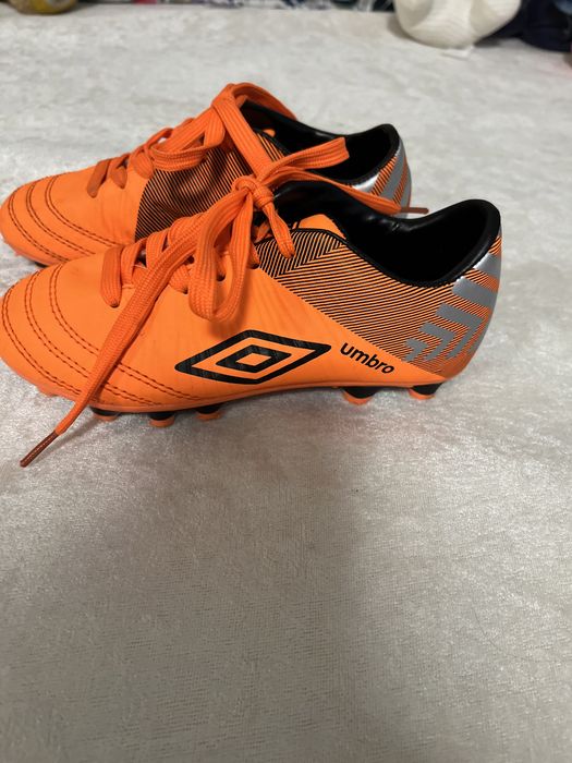 Детски Бутонки/ стоножки Umbro 28 номер