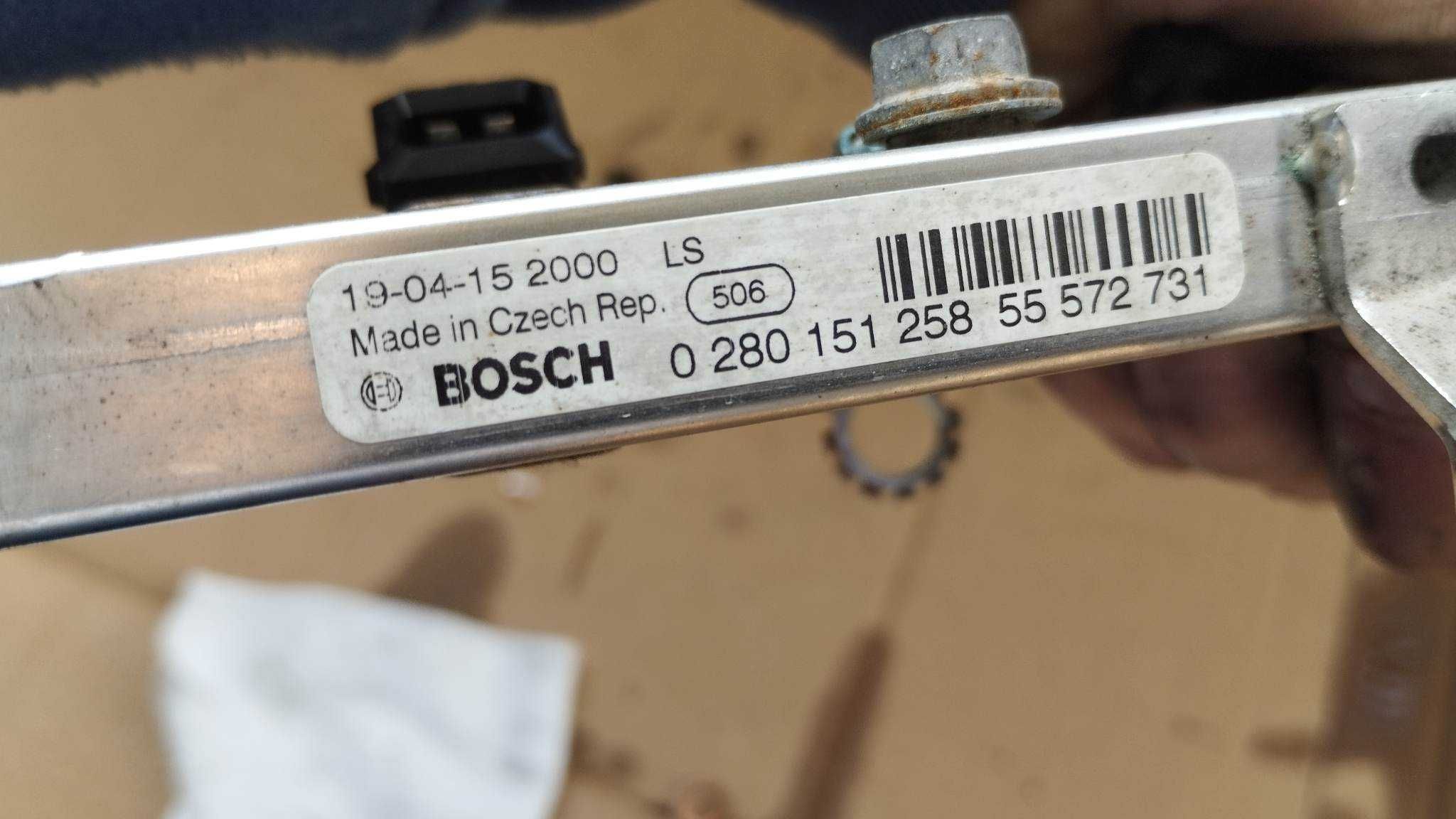 Rampa injectoare Opel Corsa E 1.4 B cod: 028015125855572731