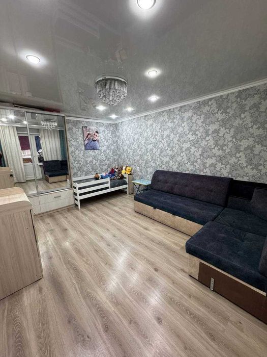 Продам 1-ком на Западном!  2 этаж!