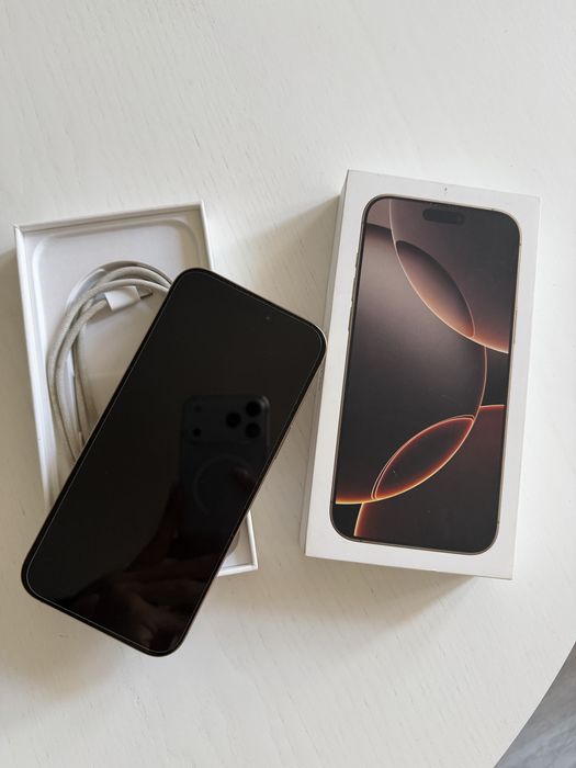 Iphone 16 Pro Max 256GB в отлично състояние
