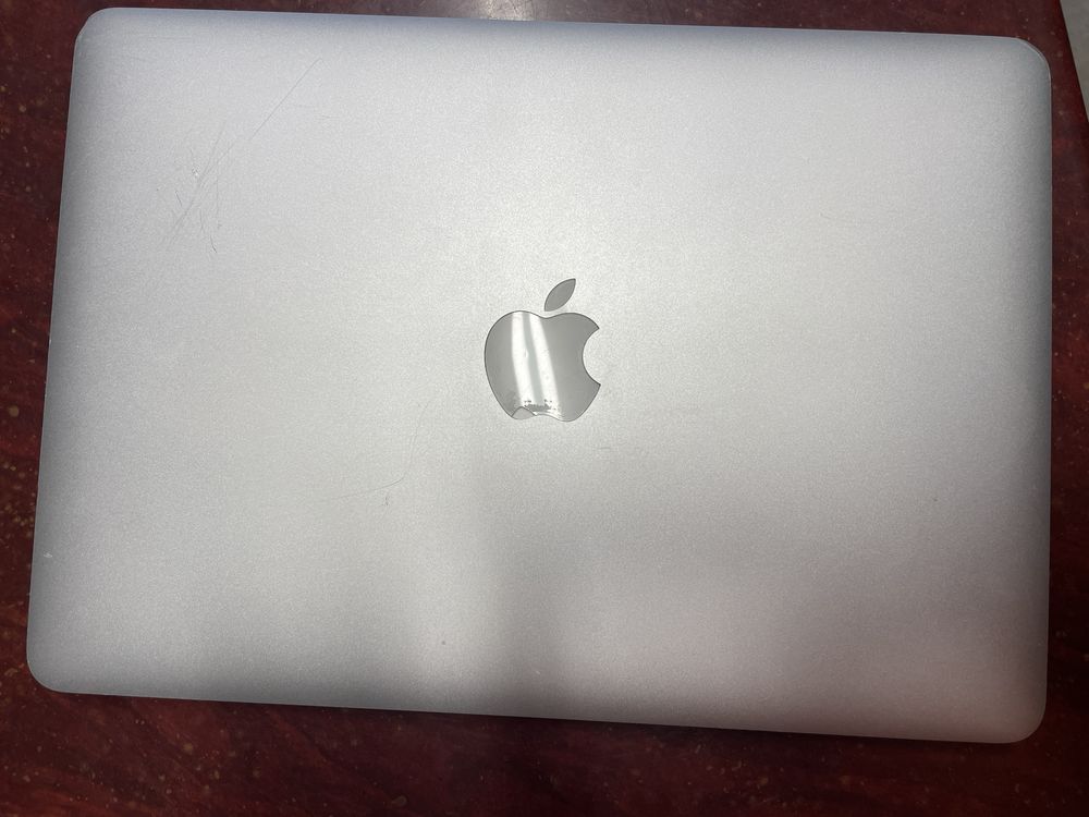 Apple Macbook A-1446