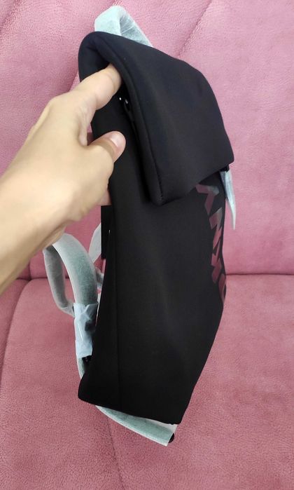 DKNY нова с етикет дамска раница чанта