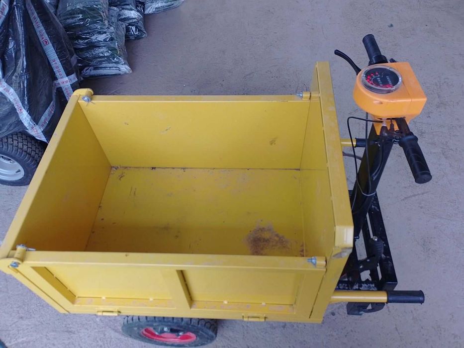 Самосвал електрически