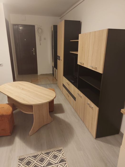 Inchiriez garsoniera in 7 Noiembrie