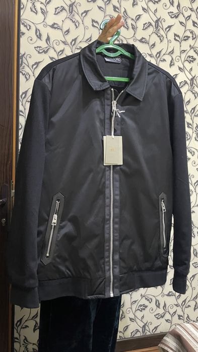 Продам куртку TOMFORD