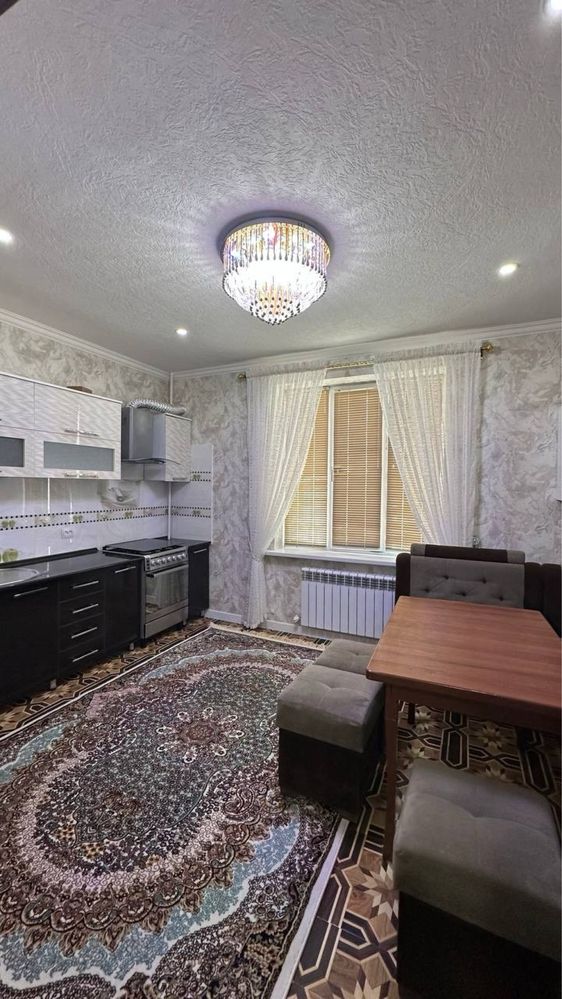 Продается 3 ком. Квартира плозадью 98 кв.м. По ул. Туркистон