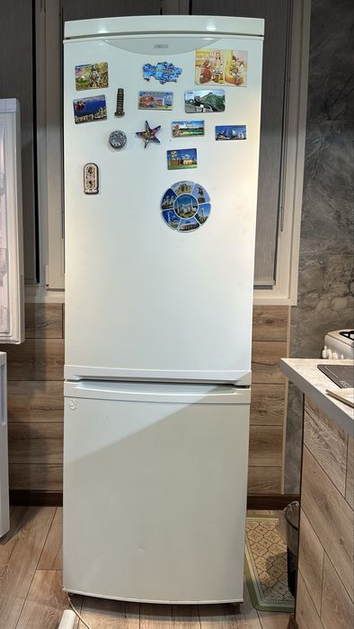 Холодильник ZANUSSI