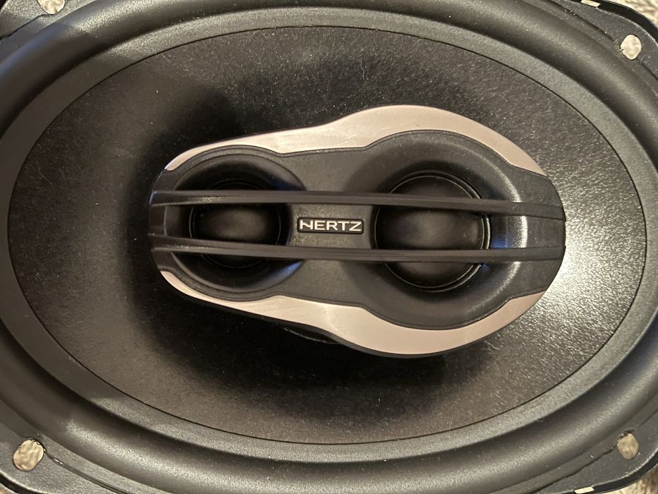 Продам колонки HERTZ
