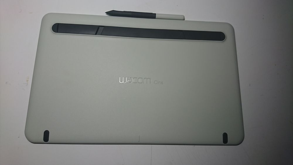 Tableta grafica Wacom One 13,3 inch - ca noua